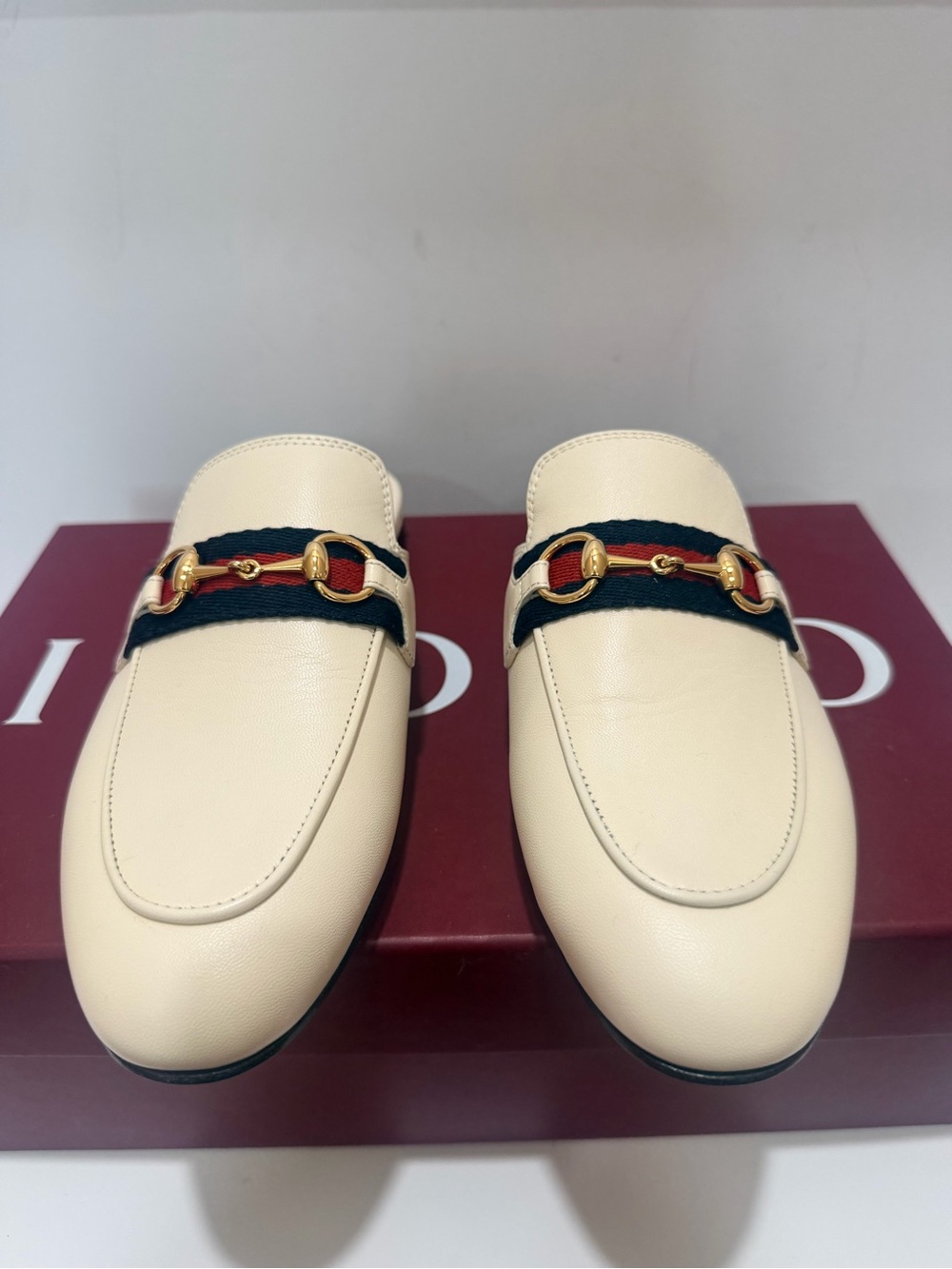 Gucci Princetown Slippers 35 Mystic White